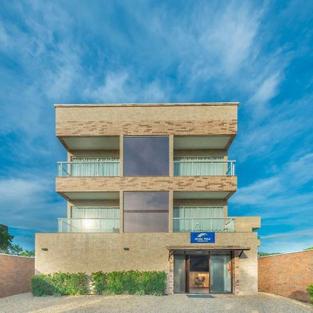 מלון בומבינאס Residencial Onda Azul מראה חיצוני תמונה