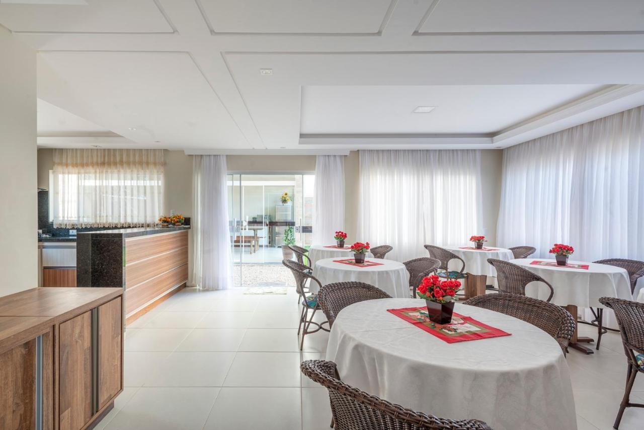 מלון בומבינאס Residencial Onda Azul מראה חיצוני תמונה